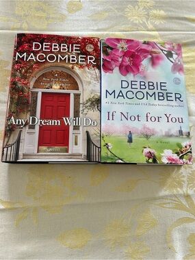2 Debbie Macomber Books Large Print